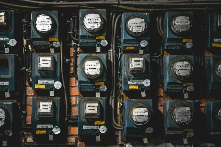 Kuidas võrrelda börsi- ja fikseeritud elektripaketti?