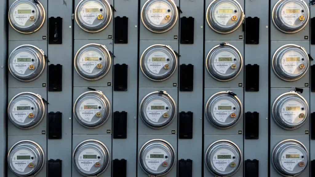 Kuidas võrrelda elektripakette kuutasu ja hinnariski arvestades
